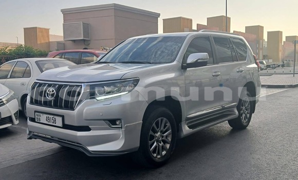 Acheter Occasion Voiture Toyota Prado Gris à Pointe–Noire, Région du Kouilou Acheter Occasion Voiture Toyota Prado Gris à Pointe–Noire, Région du Kouilou