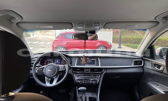 Buy Used Kia K5 Silver Car in Brazzaville in Municipality of Brazzaville Buy Used Kia K5 Silver Car in Brazzaville in Municipality of Brazzaville