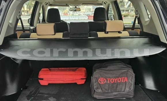 Acheter Occasion Voiture Toyota RAV4 Noir à Brazzaville, Commune de Brazzaville Acheter Occasion Voiture Toyota RAV4 Noir à Brazzaville, Commune de Brazzaville