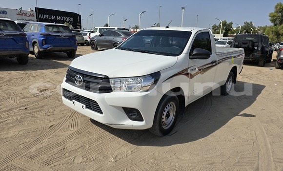Acheter Occasion Voiture Toyota Hilux Blanc à Import - Dubai, Région de la Bouenza Acheter Occasion Voiture Toyota Hilux Blanc à Import - Dubai, Région de la Bouenza
