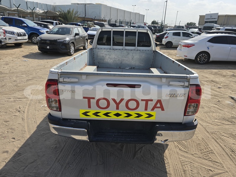 Big with watermark toyota hilux region de la bouenza import dubai 9022