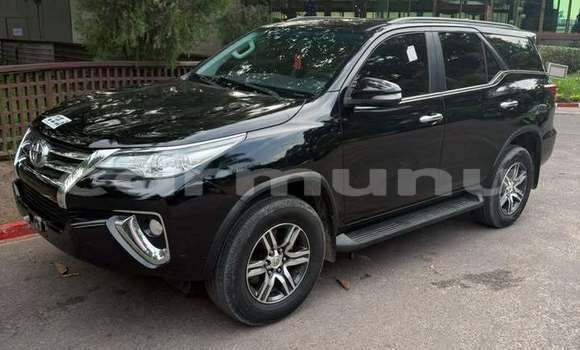 Acheter Occasion Voiture Toyota Fortuner Noir à Brazzaville, Commune de Brazzaville Acheter Occasion Voiture Toyota Fortuner Noir à Brazzaville, Commune de Brazzaville