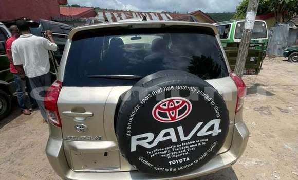 Acheter Occasion Voiture Toyota RAV4 Autre à Brazzaville, Commune de Brazzaville Acheter Occasion Voiture Toyota RAV4 Autre à Brazzaville, Commune de Brazzaville