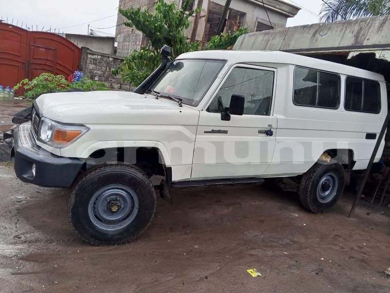 Big with watermark toyota land cruiser commune de brazzaville brazzaville 9034