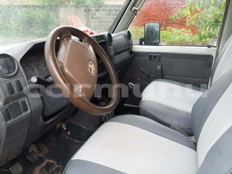 Big with watermark toyota land cruiser commune de brazzaville brazzaville 9034