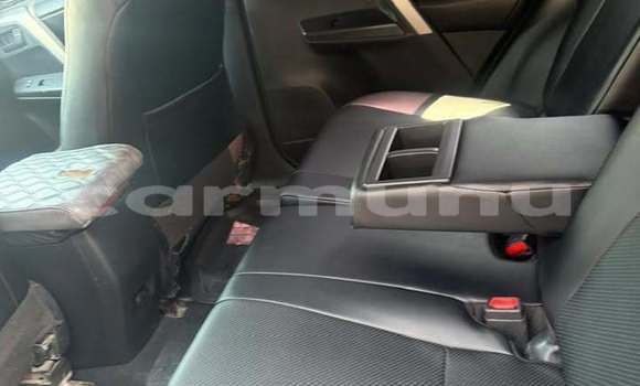 Acheter Occasion Voiture Toyota RAV4 Gris à Brazzaville, Commune de Brazzaville Acheter Occasion Voiture Toyota RAV4 Gris à Brazzaville, Commune de Brazzaville