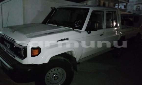 Buy Used Toyota Land Cruiser White Car in Brazzaville in Municipality of Brazzaville Buy Used Toyota Land Cruiser White Car in Brazzaville in Municipality of Brazzaville