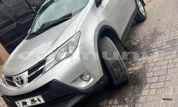 Acheter Occasion Voiture Toyota RAV4 Autre à Brazzaville, Commune de Brazzaville Acheter Occasion Voiture Toyota RAV4 Autre à Brazzaville, Commune de Brazzaville