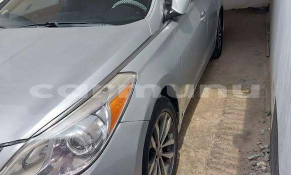 Buy Used Hyundai Grandeur Silver Car in Brazzaville in Municipality of Brazzaville Buy Used Hyundai Grandeur Silver Car in Brazzaville in Municipality of Brazzaville