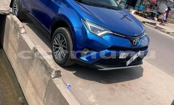 Acheter Occasion Voiture Toyota RAV4 Bleu à Brazzaville, Commune de Brazzaville Acheter Occasion Voiture Toyota RAV4 Bleu à Brazzaville, Commune de Brazzaville