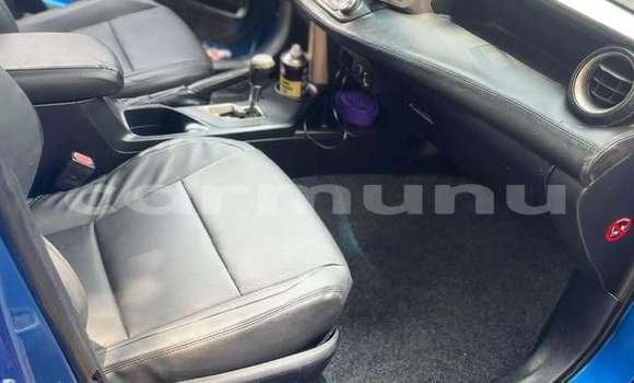 Acheter Occasion Voiture Toyota RAV4 Bleu à Brazzaville, Commune de Brazzaville Acheter Occasion Voiture Toyota RAV4 Bleu à Brazzaville, Commune de Brazzaville