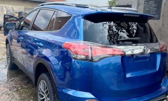 Acheter Occasion Voiture Toyota RAV4 Bleu à Brazzaville, Commune de Brazzaville Acheter Occasion Voiture Toyota RAV4 Bleu à Brazzaville, Commune de Brazzaville