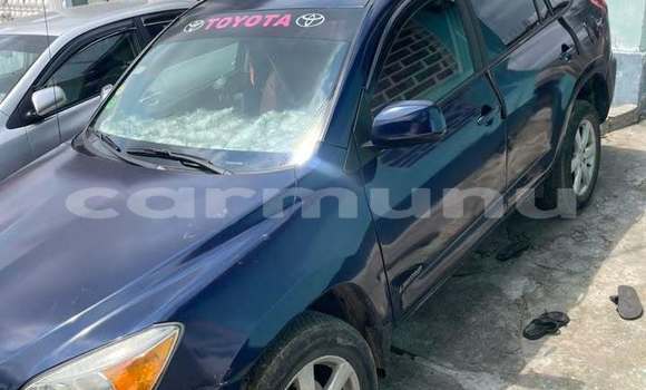 Acheter Occasion Voiture Toyota RAV4 Bleu à Brazzaville, Commune de Brazzaville Acheter Occasion Voiture Toyota RAV4 Bleu à Brazzaville, Commune de Brazzaville