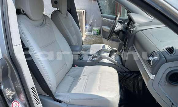 Buy Used Porsche Cayenne Silver Car in Brazzaville in Municipality of Brazzaville Buy Used Porsche Cayenne Silver Car in Brazzaville in Municipality of Brazzaville