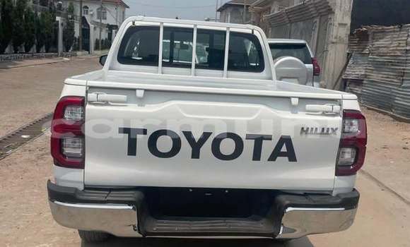 Acheter Occasion Voiture Toyota Hiluxe Revo Blanc à Brazzaville, Commune de Brazzaville Acheter Occasion Voiture Toyota Hiluxe Revo Blanc à Brazzaville, Commune de Brazzaville