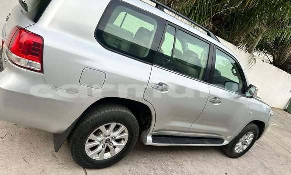 Acheter Occasion Voiture Toyota Vanguard Gris à Brazzaville, Commune de Brazzaville Acheter Occasion Voiture Toyota Vanguard Gris à Brazzaville, Commune de Brazzaville