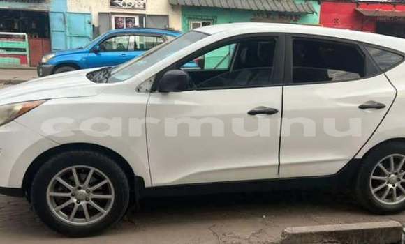Acheter Occasion Voiture Hyundai Tucson Blanc à Brazzaville, Commune de Brazzaville Acheter Occasion Voiture Hyundai Tucson Blanc à Brazzaville, Commune de Brazzaville