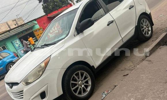 Acheter Occasion Voiture Hyundai Tucson Blanc à Brazzaville, Commune de Brazzaville Acheter Occasion Voiture Hyundai Tucson Blanc à Brazzaville, Commune de Brazzaville