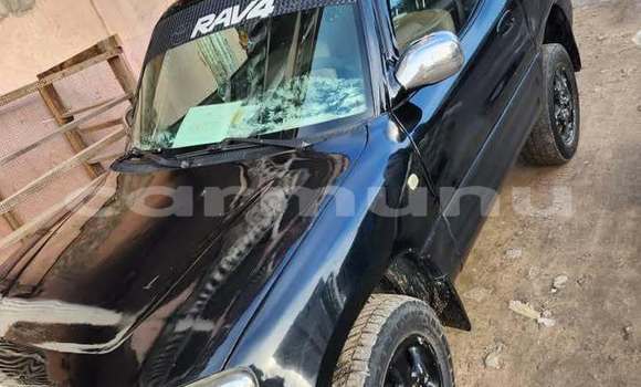 Acheter Occasion Voiture Toyota RAV4 Noir à Brazzaville, Commune de Brazzaville Acheter Occasion Voiture Toyota RAV4 Noir à Brazzaville, Commune de Brazzaville