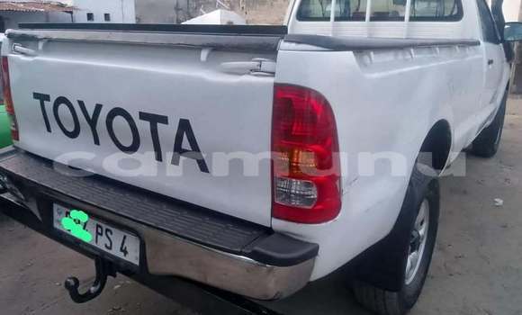 Acheter Occasion Voiture Toyota Hiluxe Revo Blanc à Brazzaville, Commune de Brazzaville Acheter Occasion Voiture Toyota Hiluxe Revo Blanc à Brazzaville, Commune de Brazzaville