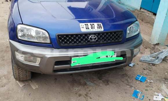 Acheter Occasion Voiture Toyota RAV4 Bleu à Brazzaville, Commune de Brazzaville