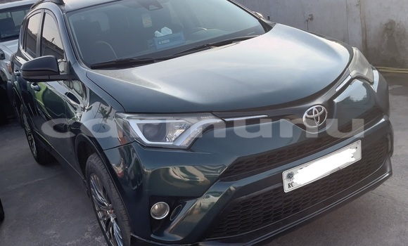 Acheter Occasion Voiture Toyota RAV4 Vert à Brazzaville, Commune de Brazzaville Acheter Occasion Voiture Toyota RAV4 Vert à Brazzaville, Commune de Brazzaville