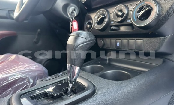 Acheter Occasion Voiture Toyota Hilux Blanc à Brazzaville, Commune de Brazzaville Acheter Occasion Voiture Toyota Hilux Blanc à Brazzaville, Commune de Brazzaville