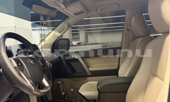 Acheter Occasion Voiture Toyota Prado Blanc à Brazzaville, Commune de Brazzaville Acheter Occasion Voiture Toyota Prado Blanc à Brazzaville, Commune de Brazzaville