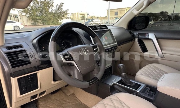 Acheter Occasion Voiture Toyota Prado Noir à Brazzaville, Commune de Brazzaville Acheter Occasion Voiture Toyota Prado Noir à Brazzaville, Commune de Brazzaville