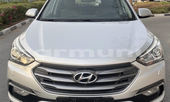 Acheter Occasion Voiture Hyundai Santa Fe Gris à Brazzaville, Commune de Brazzaville Acheter Occasion Voiture Hyundai Santa Fe Gris à Brazzaville, Commune de Brazzaville