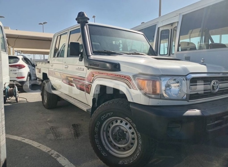 Big with watermark toyota land cruiser region du kouilou pointe noire 9089