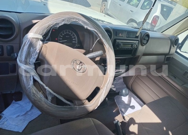 Big with watermark toyota land cruiser region du kouilou pointe noire 9089