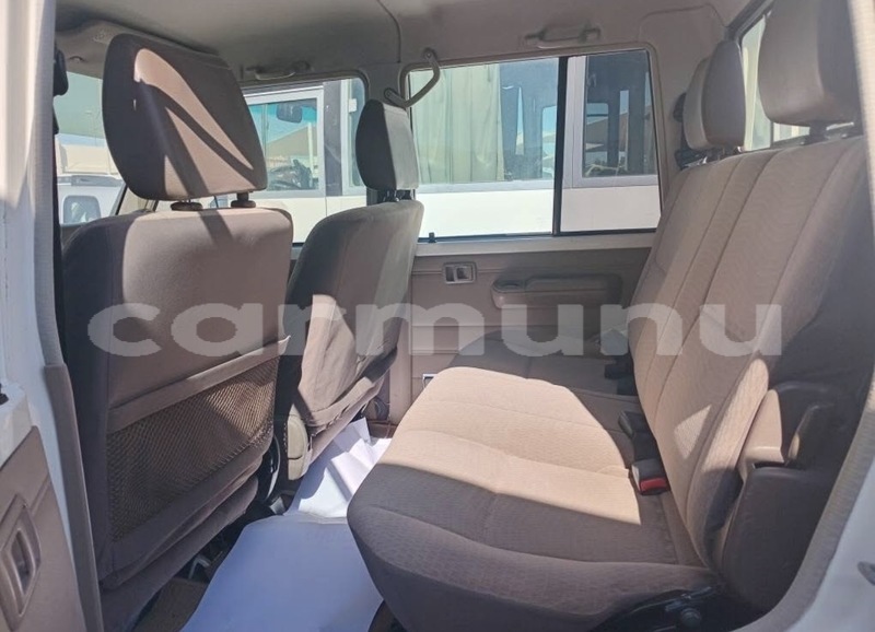 Big with watermark toyota land cruiser region du kouilou pointe noire 9089