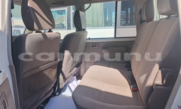 Acheter Occasion Voiture Toyota Land Cruiser Blanc à Pointe–Noire, Région du Kouilou Acheter Occasion Voiture Toyota Land Cruiser Blanc à Pointe–Noire, Région du Kouilou