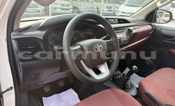 Acheter Occasion Voiture Toyota Hilux Blanc à Brazzaville, Commune de Brazzaville Acheter Occasion Voiture Toyota Hilux Blanc à Brazzaville, Commune de Brazzaville