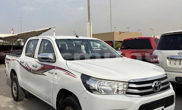 Acheter Occasion Voiture Toyota Hilux Blanc à Brazzaville, Commune de Brazzaville Acheter Occasion Voiture Toyota Hilux Blanc à Brazzaville, Commune de Brazzaville