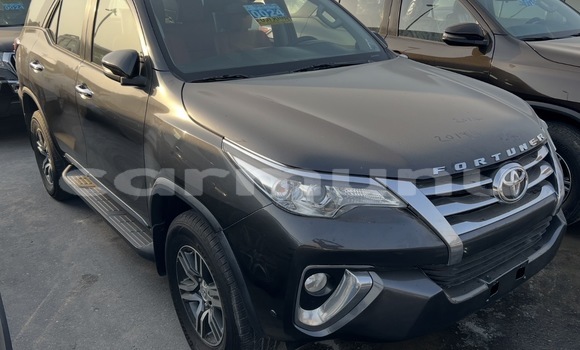 Acheter Occasion Voiture Toyota Fortuner Noir à Brazzaville, Commune de Brazzaville Acheter Occasion Voiture Toyota Fortuner Noir à Brazzaville, Commune de Brazzaville