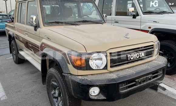 Acheter Occasion Voiture Toyota Land Cruiser Marron à Brazzaville, Commune de Brazzaville Acheter Occasion Voiture Toyota Land Cruiser Marron à Brazzaville, Commune de Brazzaville
