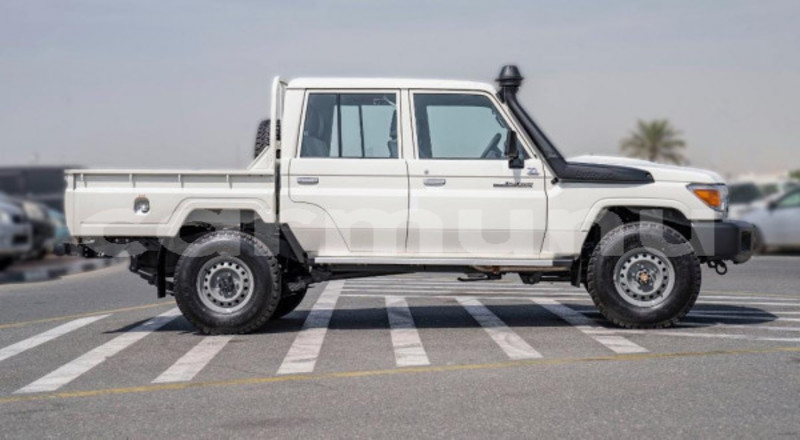 Big with watermark toyota land cruiser commune de brazzaville brazzaville 9102