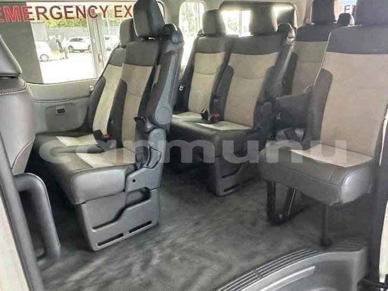 Big with watermark toyota hiace plateaux djambala 9106