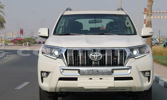 Acheter Occasion Voiture Toyota Land Cruiser Prado Blanc à Brazzaville, Commune de Brazzaville Acheter Occasion Voiture Toyota Land Cruiser Prado Blanc à Brazzaville, Commune de Brazzaville