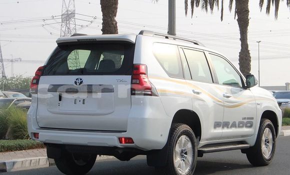 Acheter Occasion Voiture Toyota Land Cruiser Prado Blanc à Brazzaville, Commune de Brazzaville Acheter Occasion Voiture Toyota Land Cruiser Prado Blanc à Brazzaville, Commune de Brazzaville