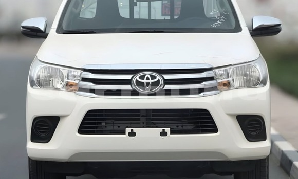 Acheter Occasion Voiture Toyota Hilux Blanc à Brazzaville, Commune de Brazzaville Acheter Occasion Voiture Toyota Hilux Blanc à Brazzaville, Commune de Brazzaville