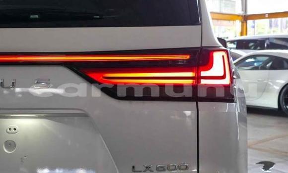 Acheter Occasion Voiture Lexus LX Blanc à Brazzaville, Commune de Brazzaville Acheter Occasion Voiture Lexus LX Blanc à Brazzaville, Commune de Brazzaville