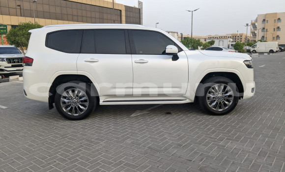 Acheter Occasion Voiture Toyota Land Cruiser Blanc à Brazzaville, Commune de Brazzaville Acheter Occasion Voiture Toyota Land Cruiser Blanc à Brazzaville, Commune de Brazzaville