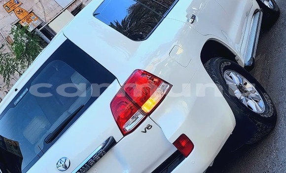 Acheter Occasion Voiture Toyota Land Cruiser Blanc à Import - Dubai, Région de la Bouenza Acheter Occasion Voiture Toyota Land Cruiser Blanc à Import - Dubai, Région de la Bouenza
