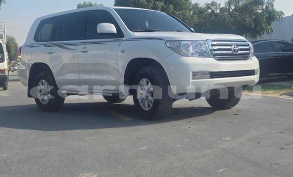 Acheter Occasion Voiture Toyota Land Cruiser Blanc à Brazzaville, Commune de Brazzaville Acheter Occasion Voiture Toyota Land Cruiser Blanc à Brazzaville, Commune de Brazzaville