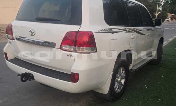 Acheter Occasion Voiture Toyota Land Cruiser Blanc à Brazzaville, Commune de Brazzaville Acheter Occasion Voiture Toyota Land Cruiser Blanc à Brazzaville, Commune de Brazzaville