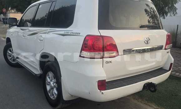 Acheter Occasion Voiture Toyota Land Cruiser Blanc à Brazzaville, Commune de Brazzaville Acheter Occasion Voiture Toyota Land Cruiser Blanc à Brazzaville, Commune de Brazzaville