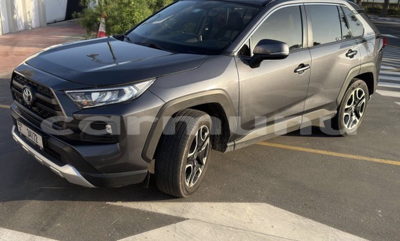 Acheter Occasion Voiture Toyota RAV4 Gris à Brazzaville, Commune de Brazzaville Acheter Occasion Voiture Toyota RAV4 Gris à Brazzaville, Commune de Brazzaville